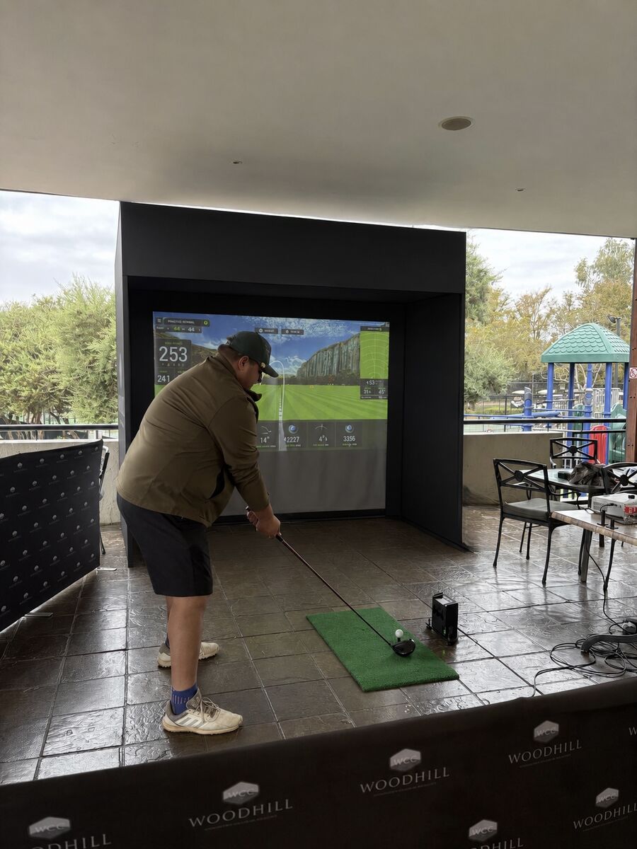 Mobile golf simulator hire at a golf day event at Woodhill Golf Estate in Pretoria